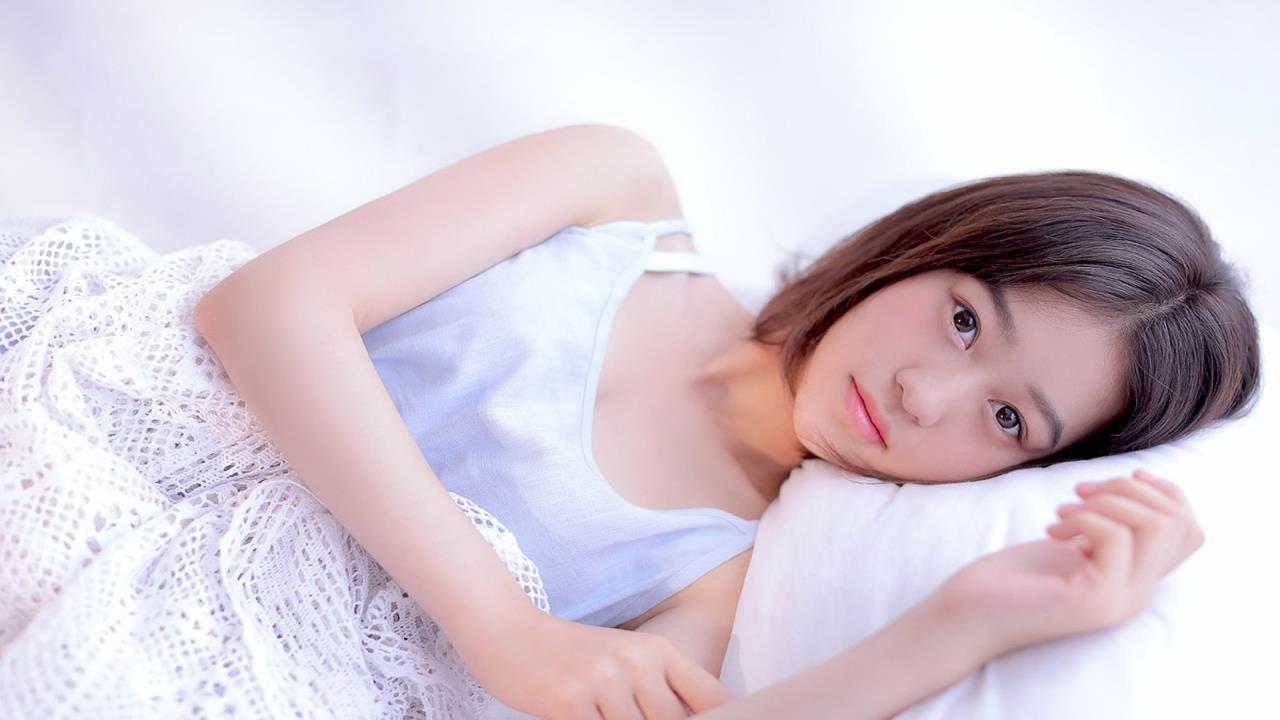 二次元差差: 从二次元到现实的奇妙旅程
